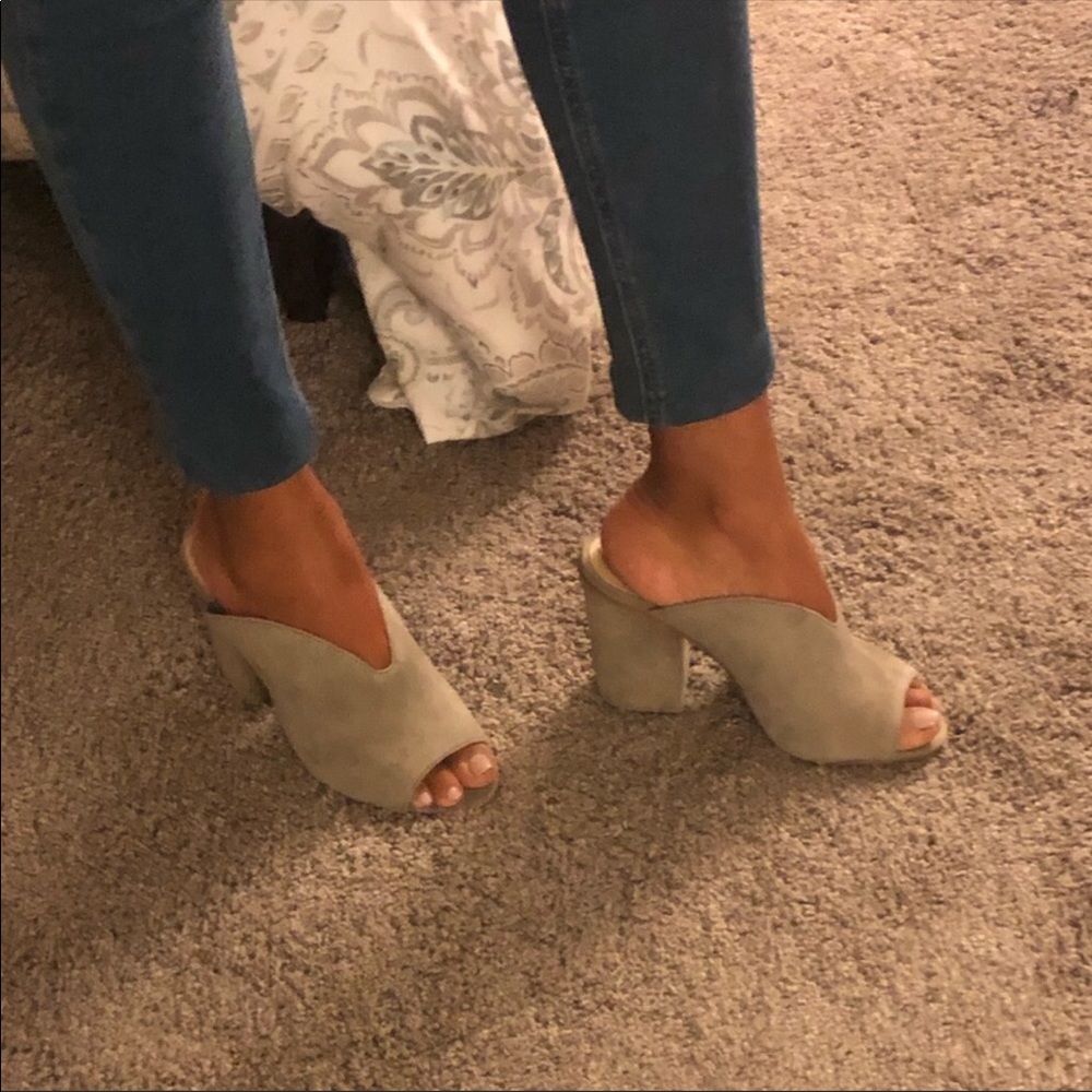 REPOSH - BP Tonya mules, grey suede